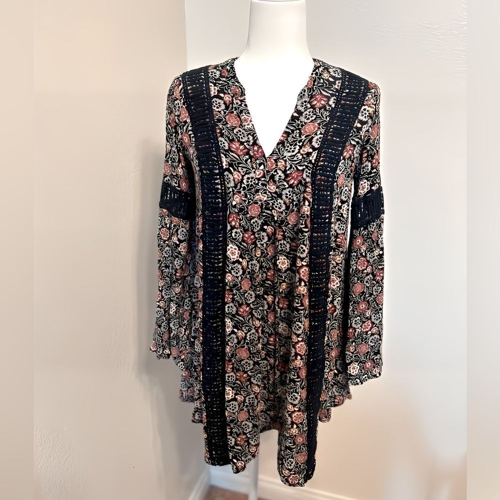 Knox Rose Floral Crochet Bell Sleeve Boho Fall Shift Dress tunic